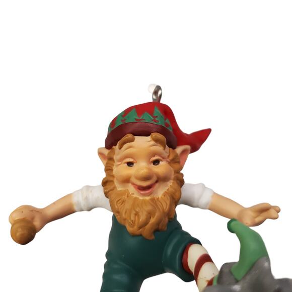 Vintage Hallmark Creative Cutter Cooking for Christmas Elf Ornament 2001 - Picture 9 of 12